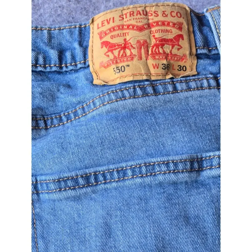 Levi's 550 Jeans Men's Classic Relaxed Fit Straight Cut Medium Wash 34x28.5